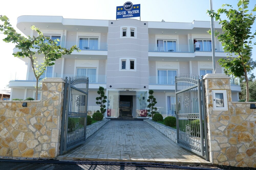 Фото Blue Water Hotel