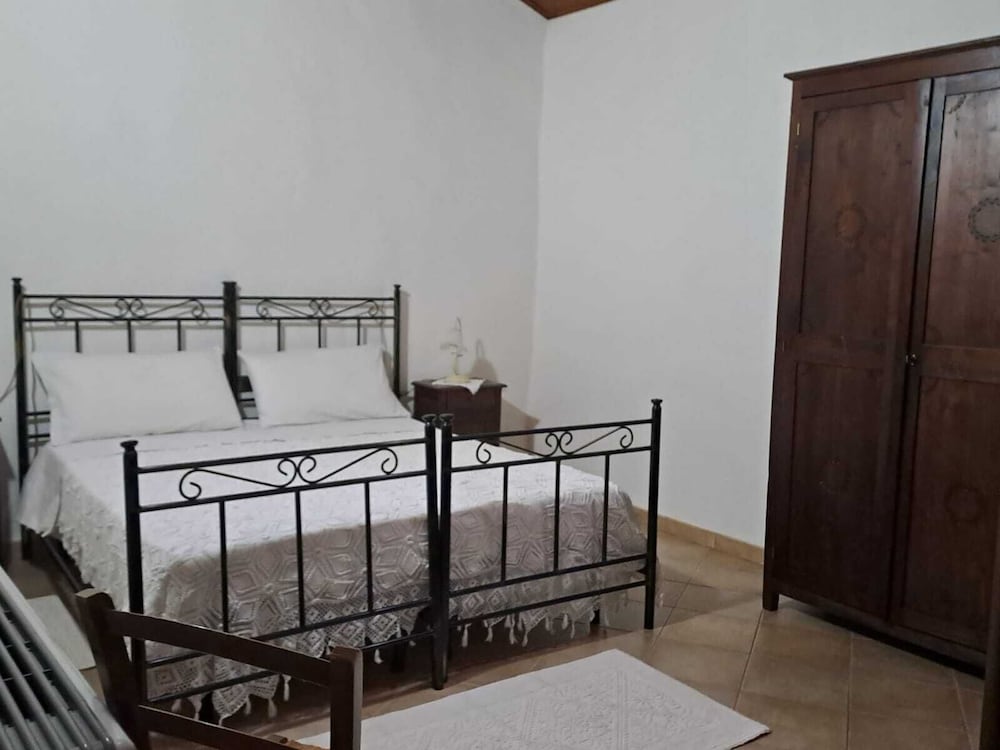 Фото B&b S'Omu Antiga