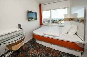 Гостиница Hhe Express Hotel