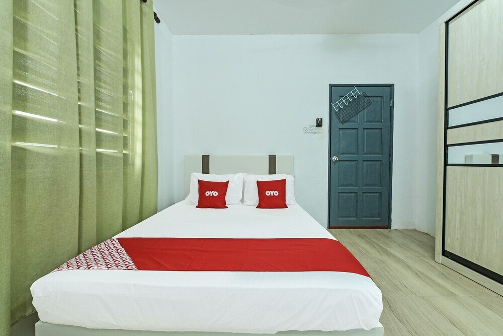 Фото Oyo Home 90682 Liliz Mambang Farmstay