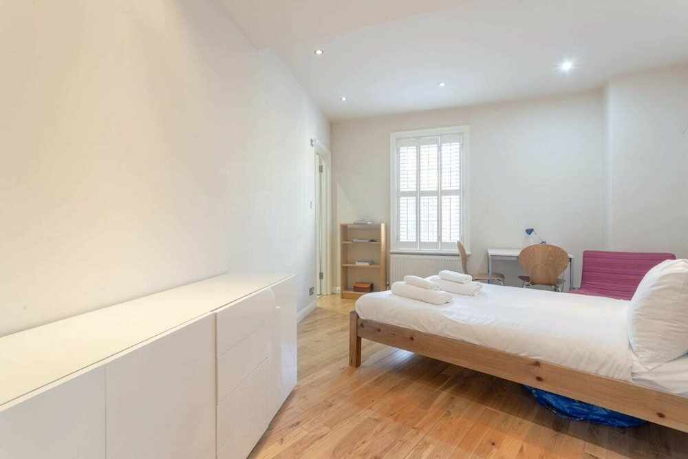 Фото Fantastic 2 Bedroom Apartment in Central London
