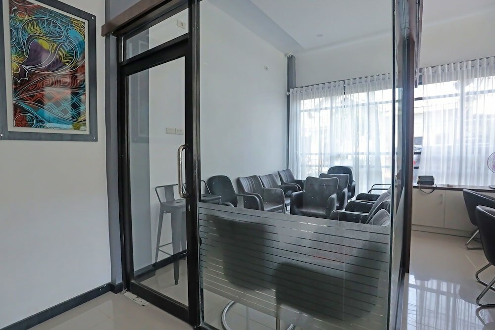 Фото Super Oyo Capital O 92096 Kuala Ulee Lheue Residence Syariah