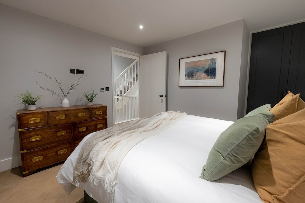 Фото Three Bed Apts near Spitalfields Mkt