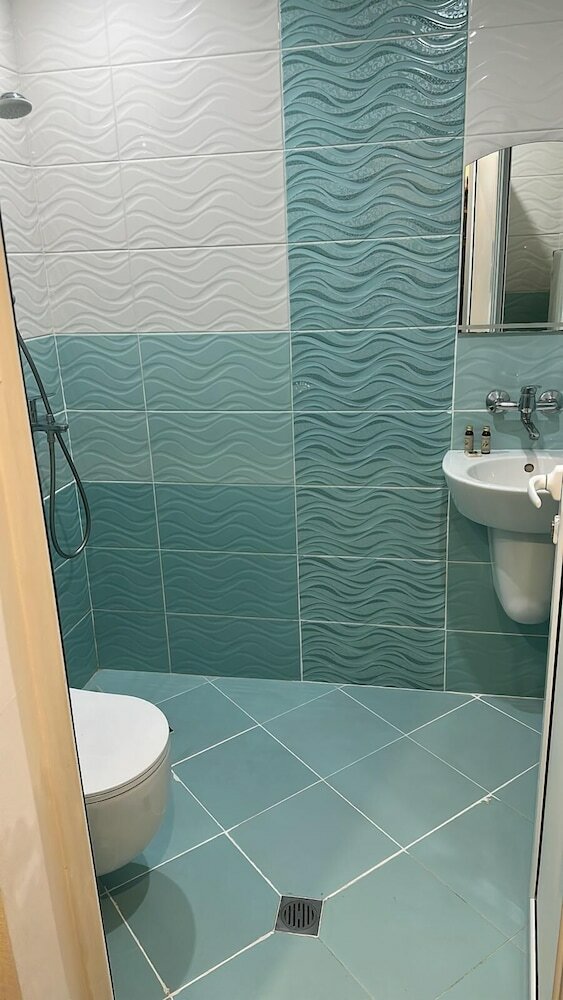 Фото Hayat Hotel Ltd