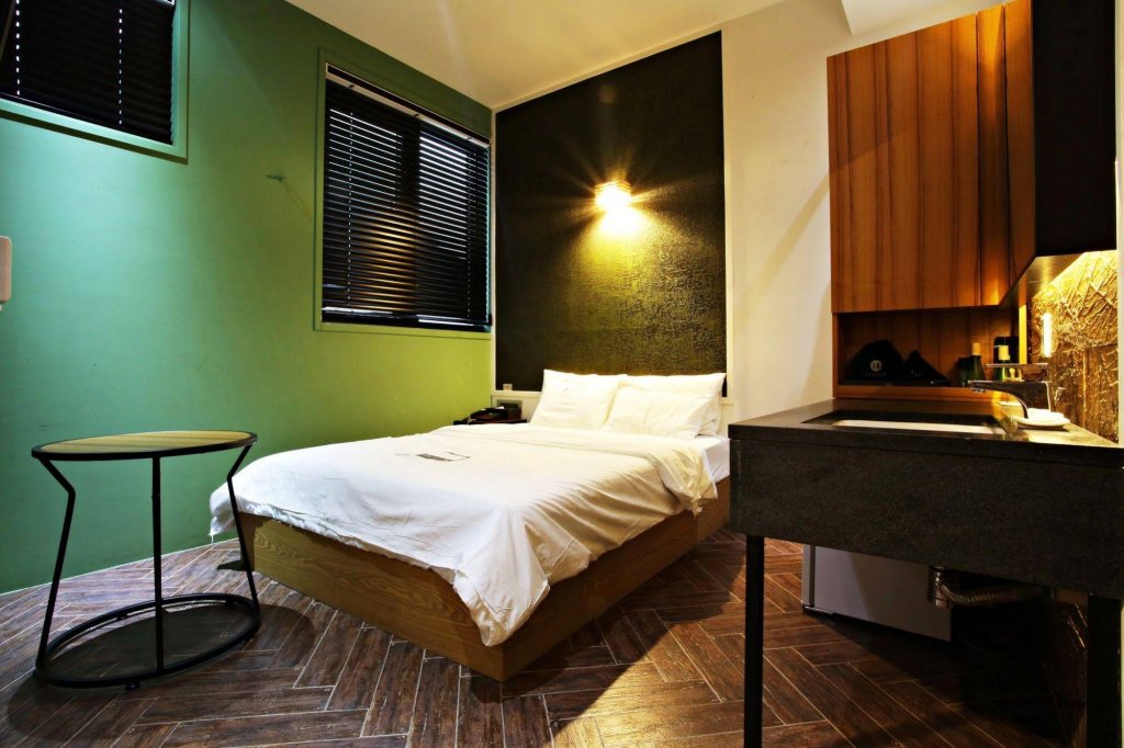 Фото H Avenue Hotel Gangnam Yeoksam