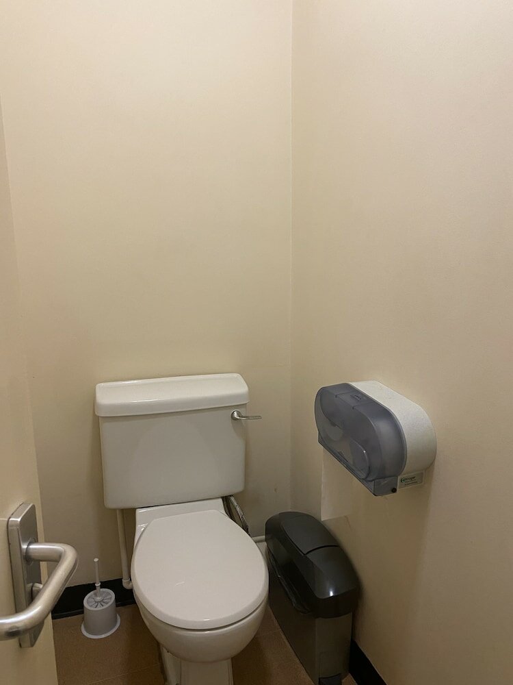 Фото Rooms for Students Only Cricklewood Lane