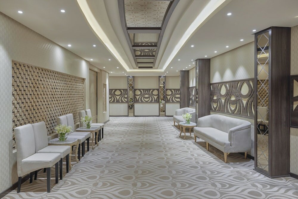 Фото Crowne Plaza Riyadh Palace