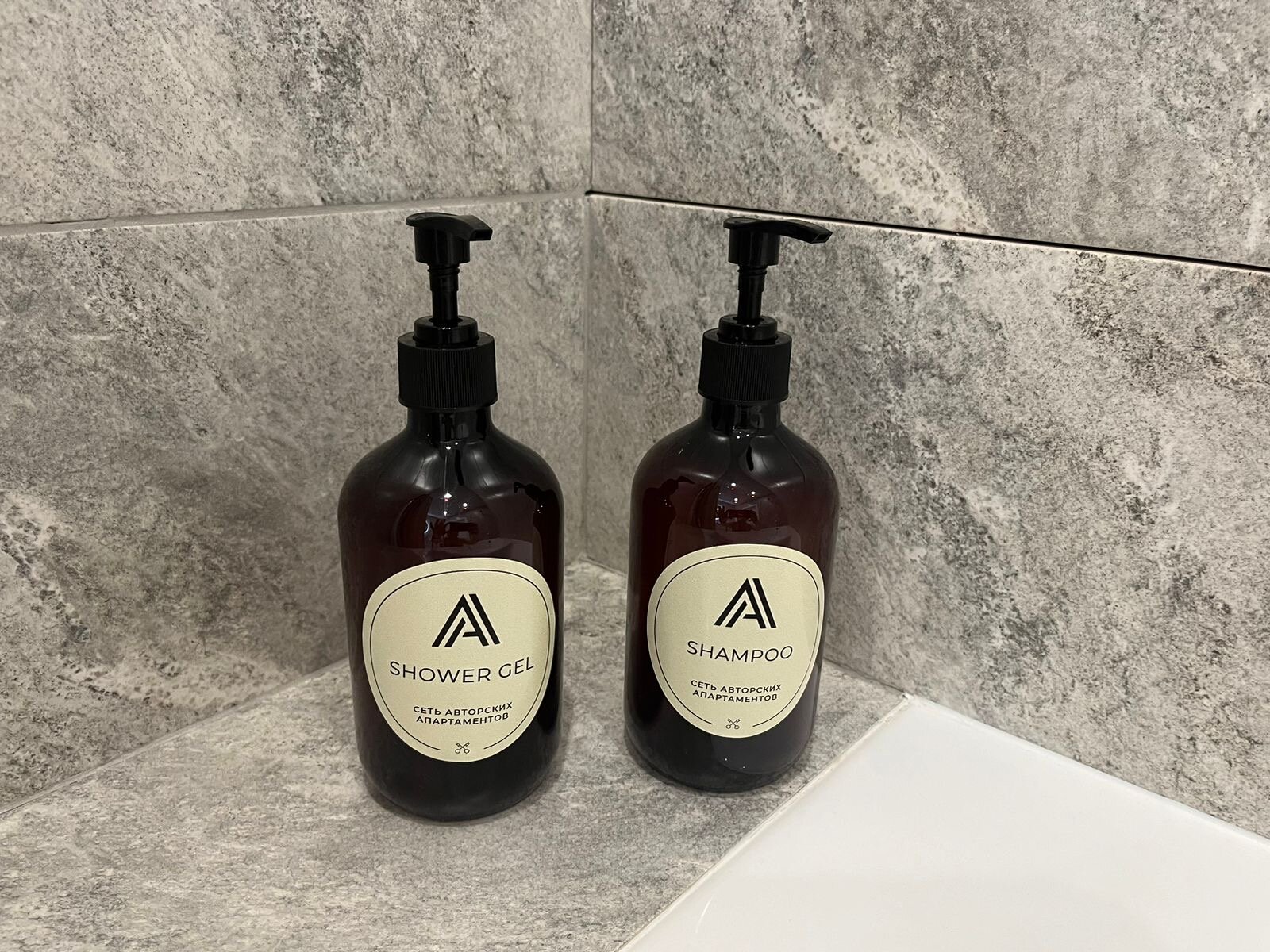 Фото Авторские Апартаменты на улице Ларина 45 СТР. 6