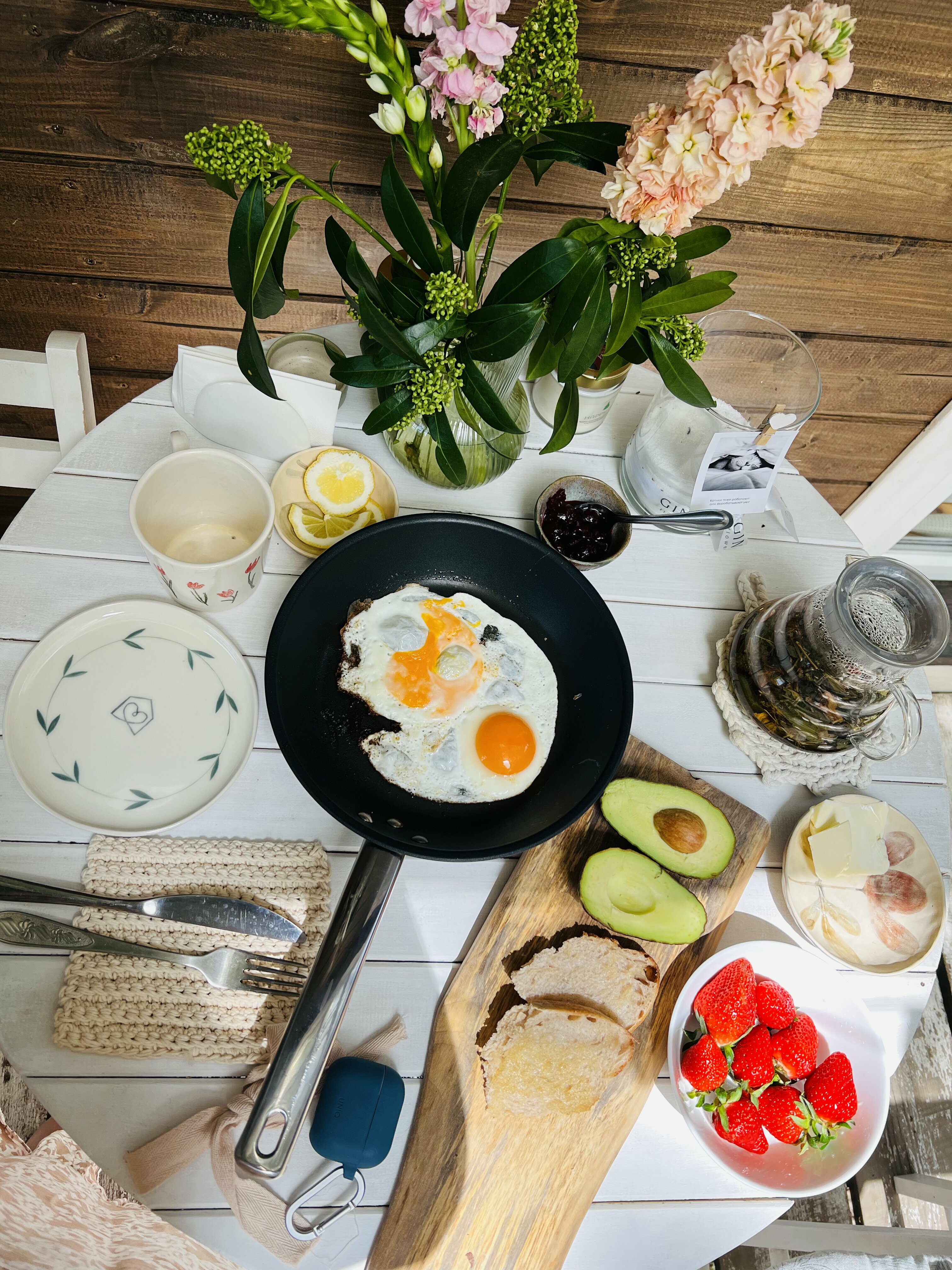 Фото Зайки в домике