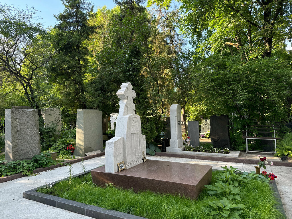Graves of famous people Константин Сергеевич Станиславский, Moscow, photo