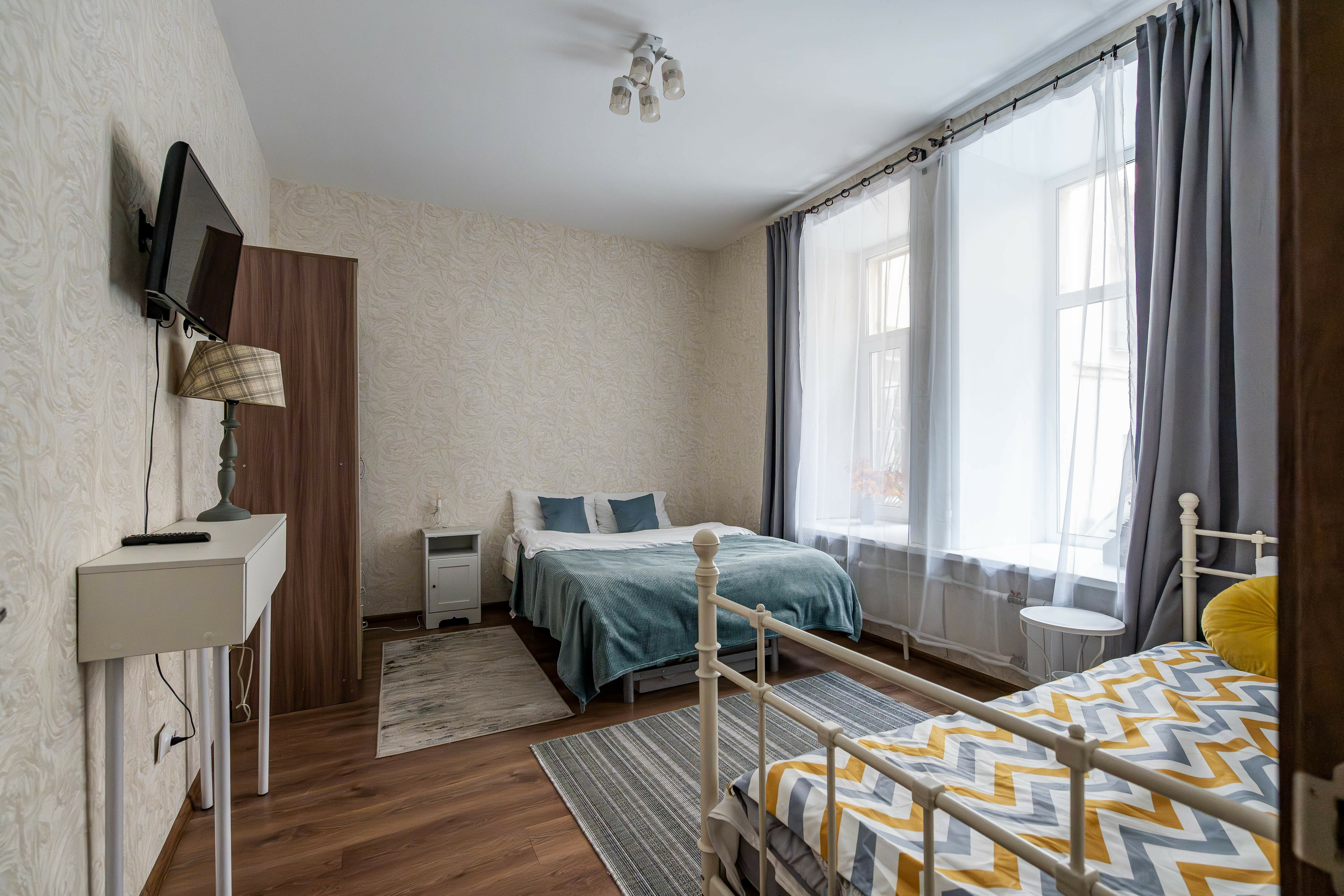 Фото отеля 1