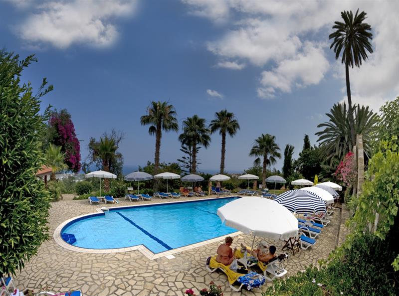 Фото Bellapais Gardens