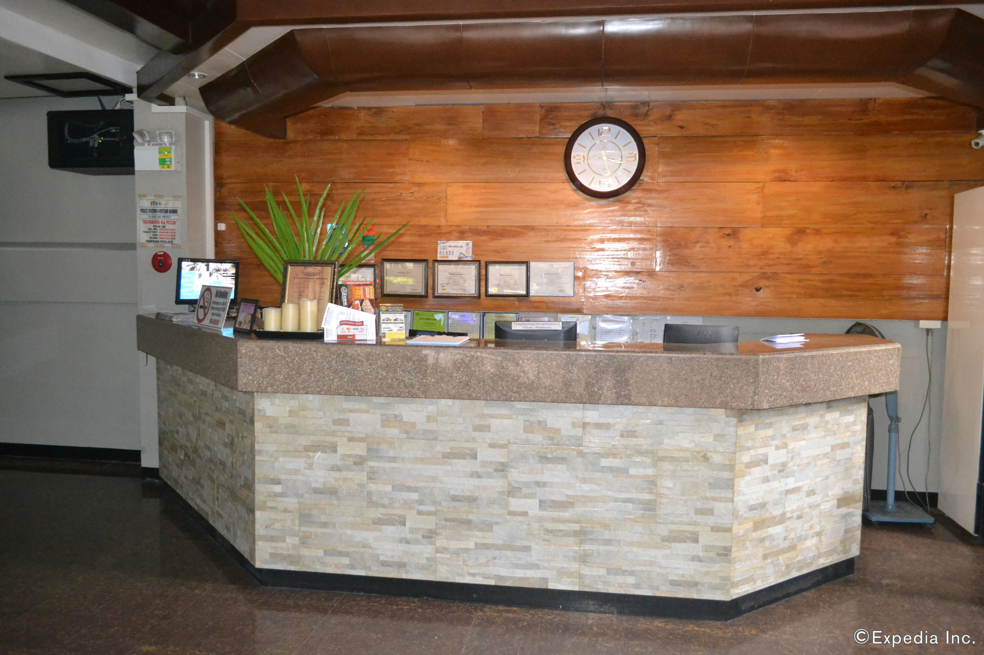 Фото Stonewood Hotel