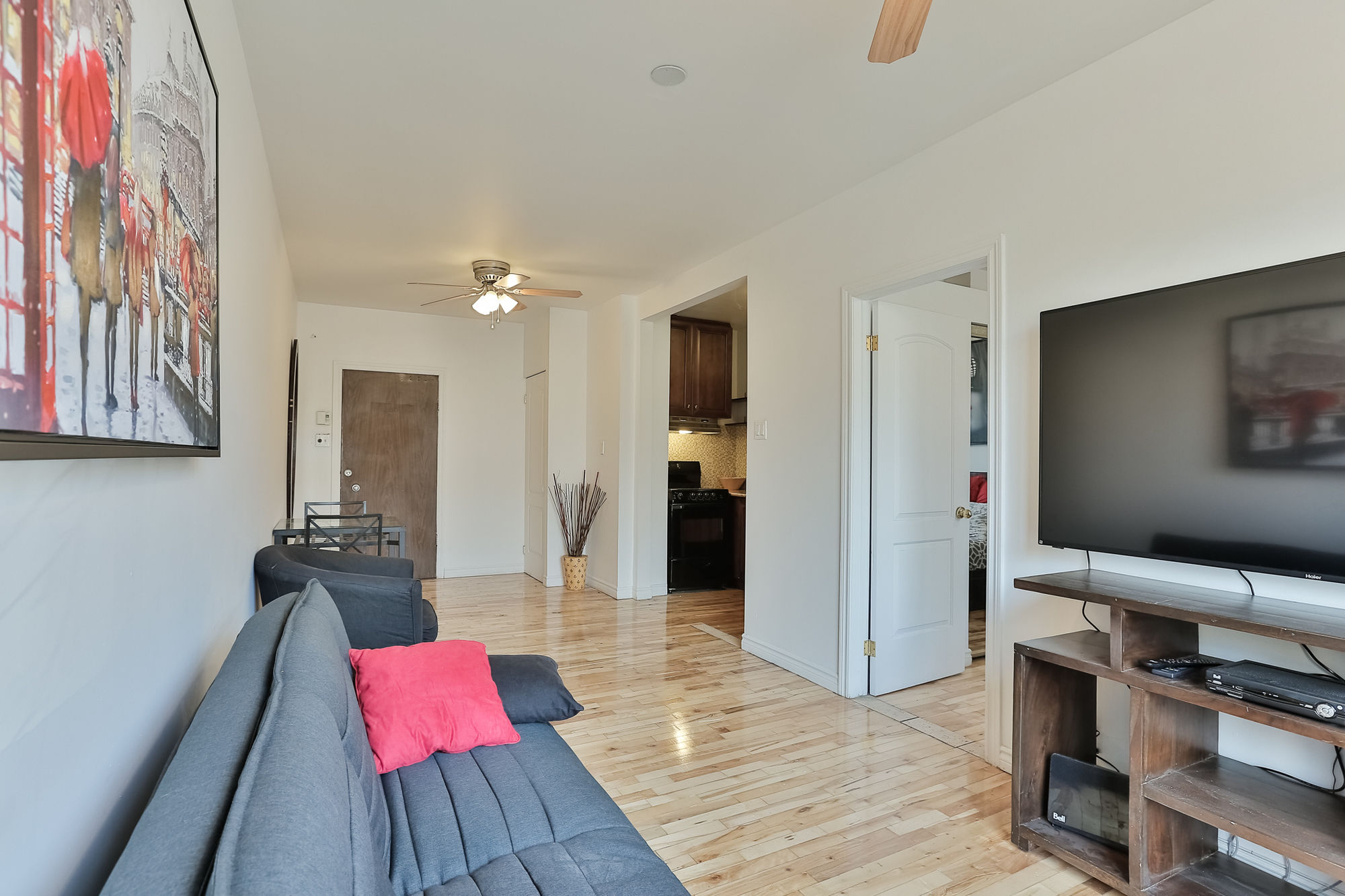 Фото Destination Stays Griffintown Montreal