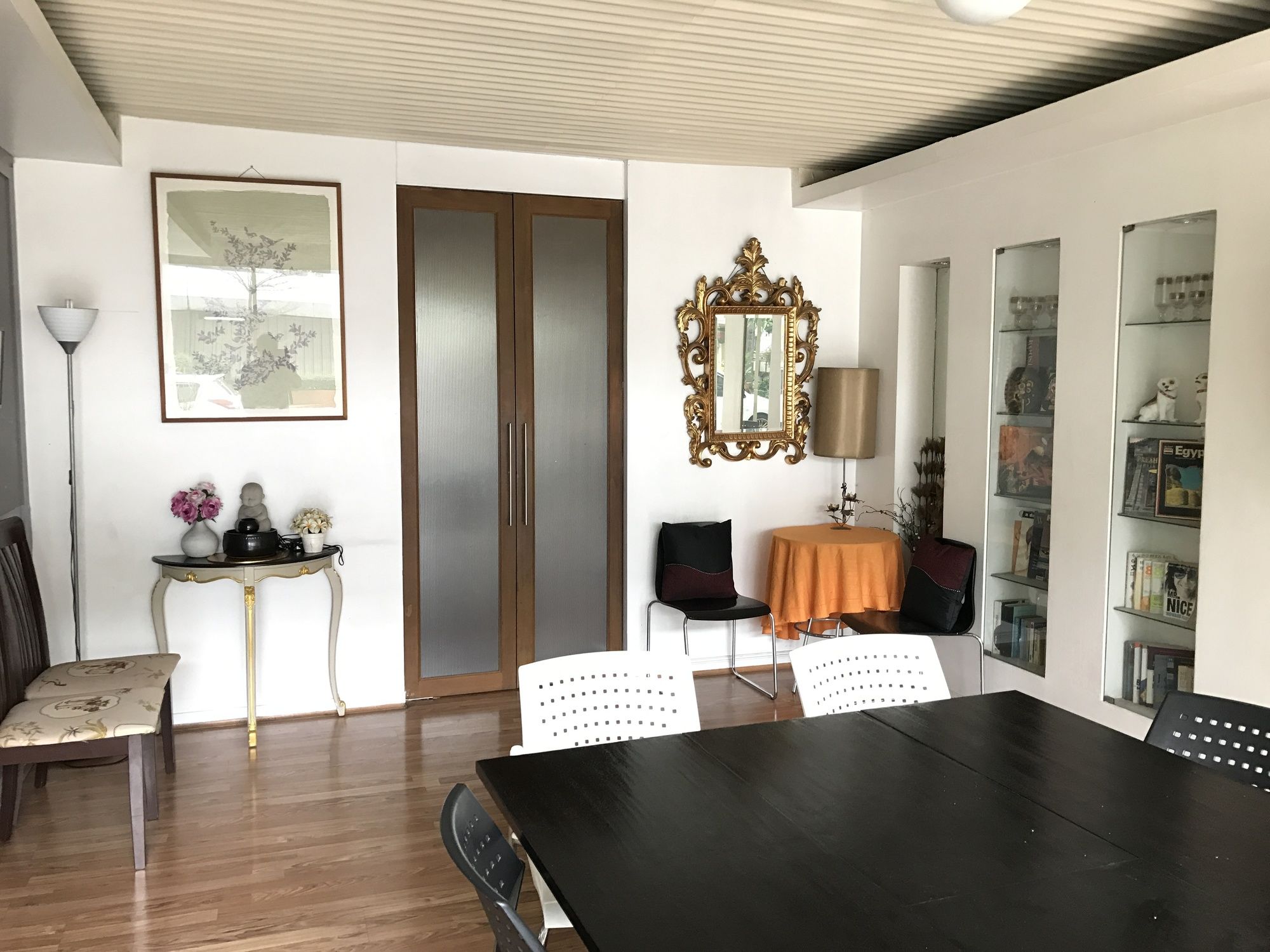 Фото Sathorn Terrace Apartment