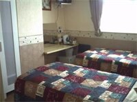 Фото Hornby Villa 4 B&b