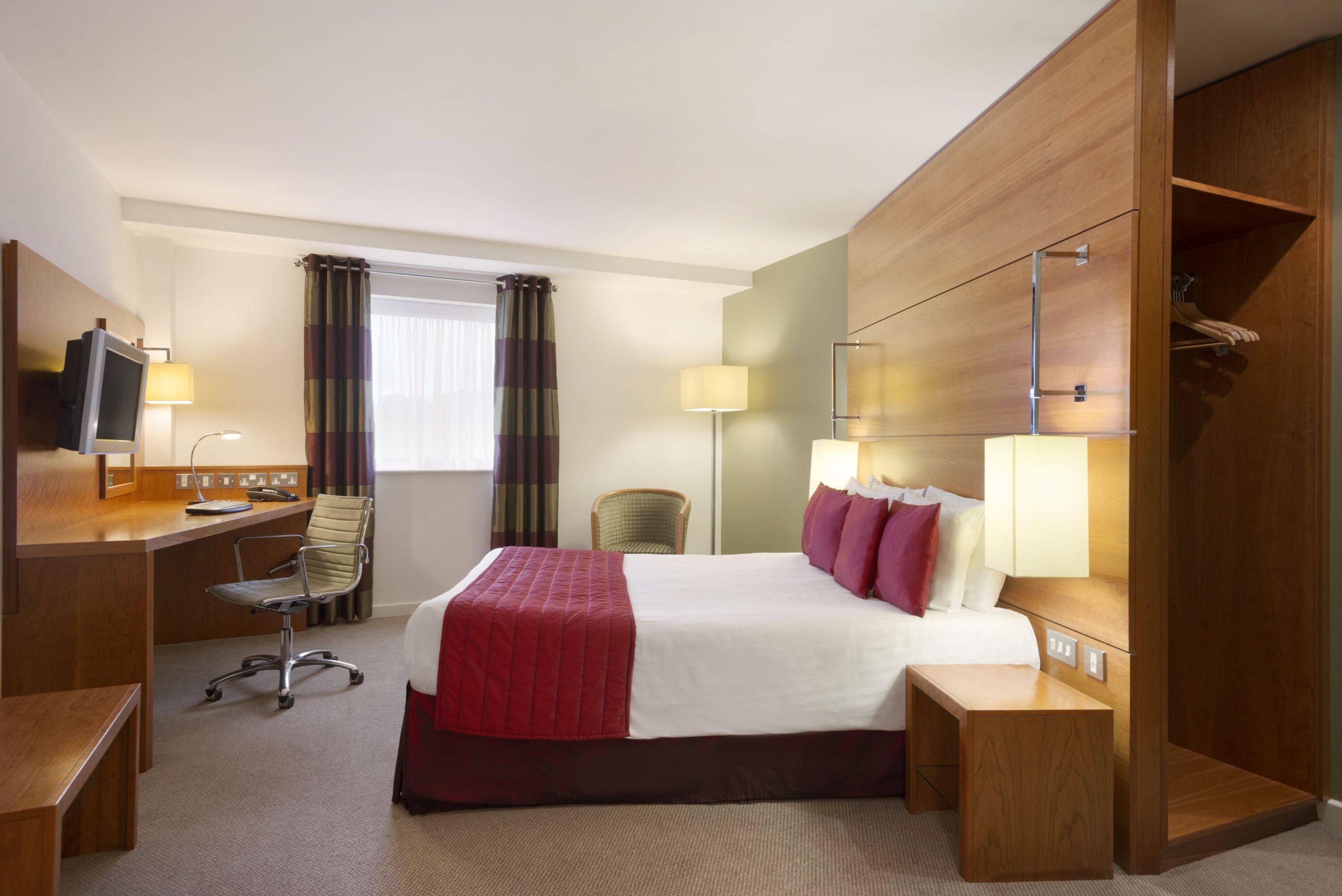 Фото Ramada Plaza Taian