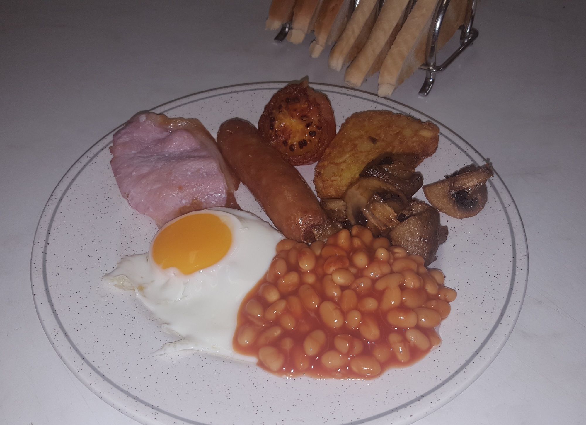 Фото Newholme Hotel