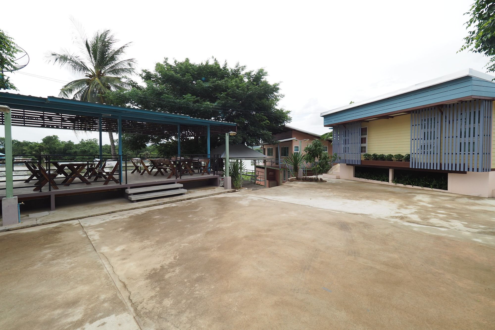 Фото Golden Dragon Resort