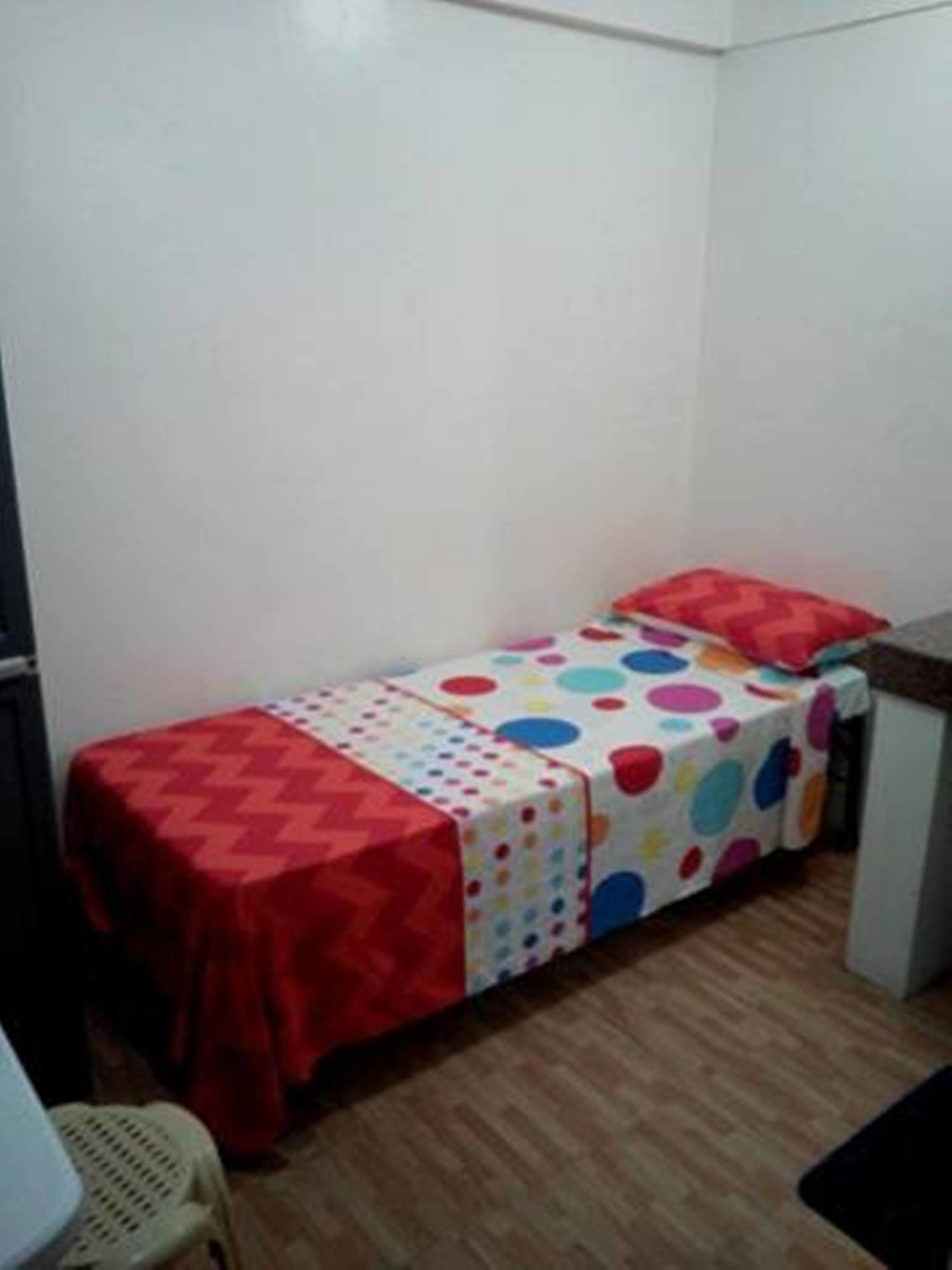 Фото Budget Studio Unit in Makati