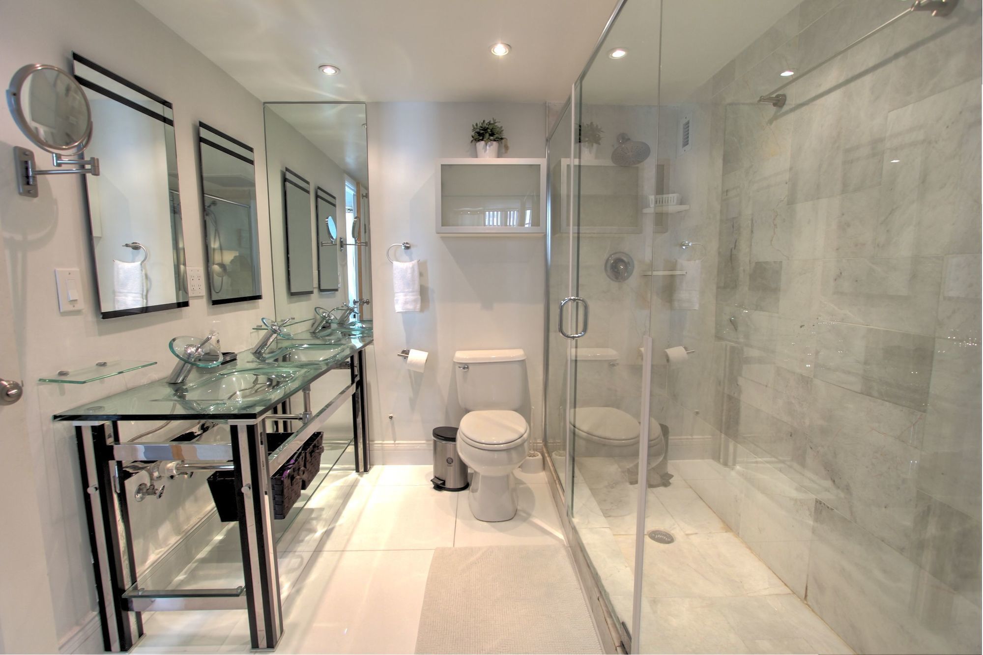 Фото Hollywood Condos