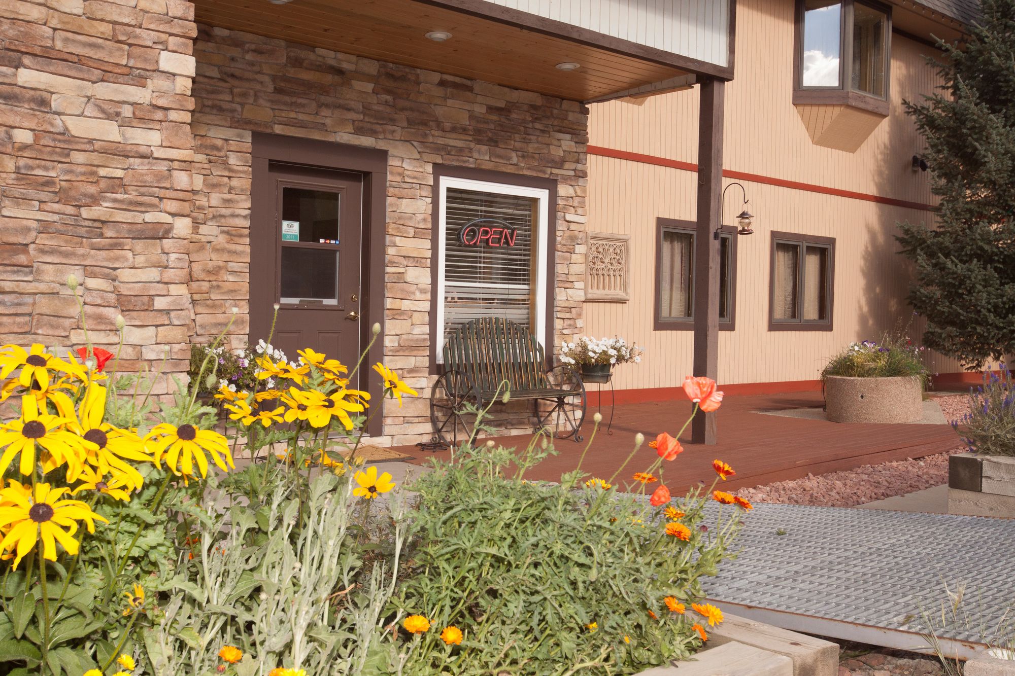 Фото Valley Hi Motel - Near Winter Park Visitor Center