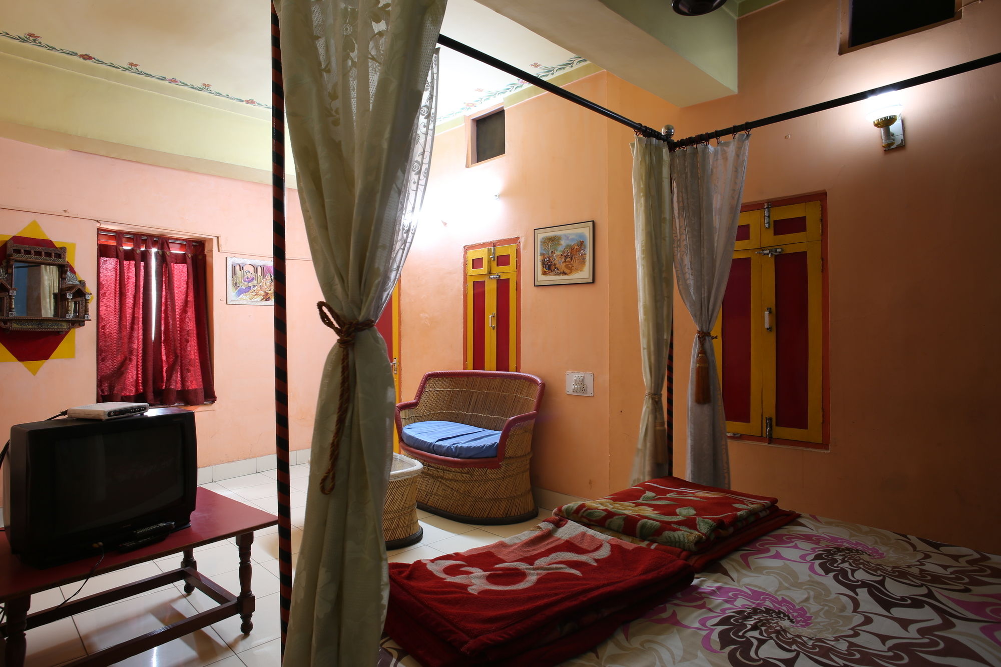 Фото Govind Hotel