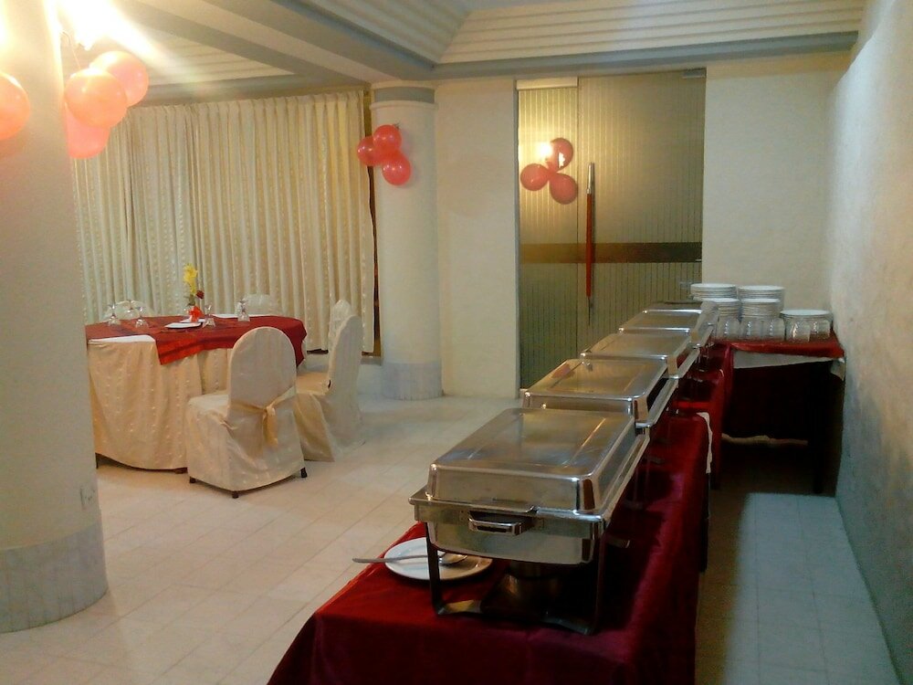 Фото Hotel Center Point