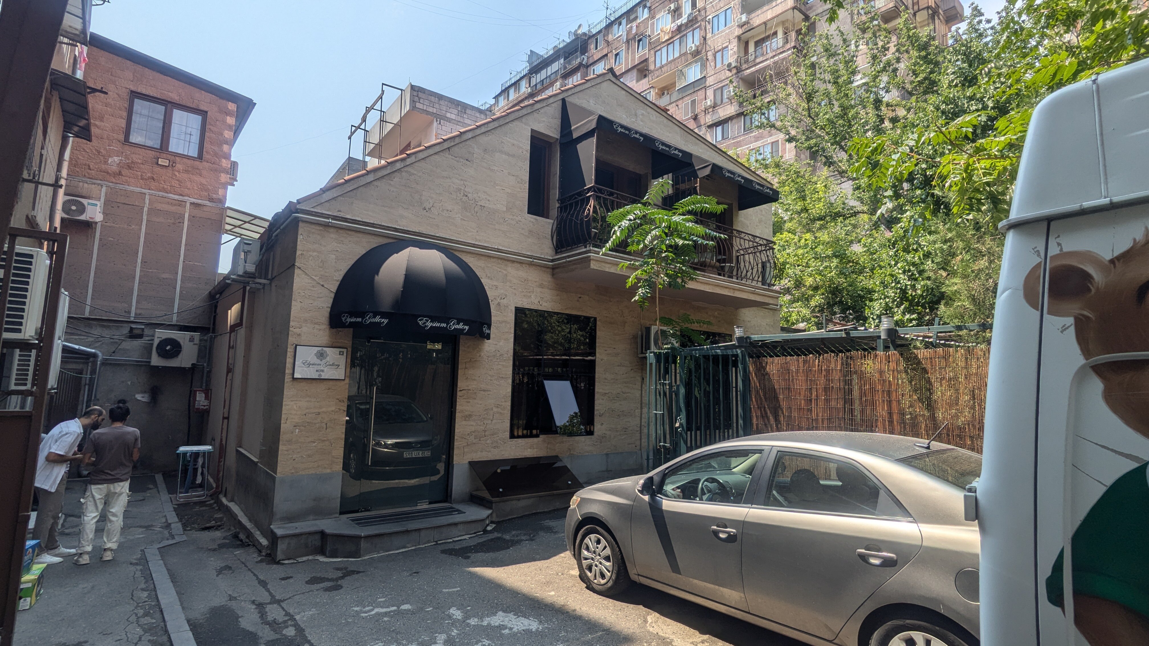 Фото Elysium Gallery