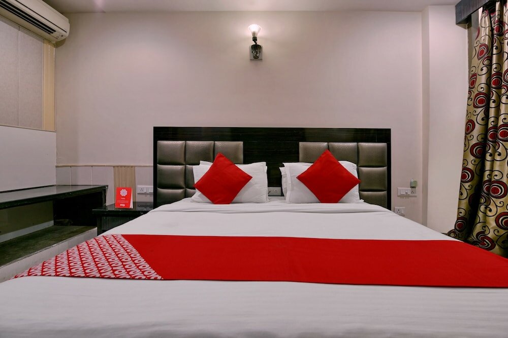 Фото Oyo 464 Hotel Lotus Palace
