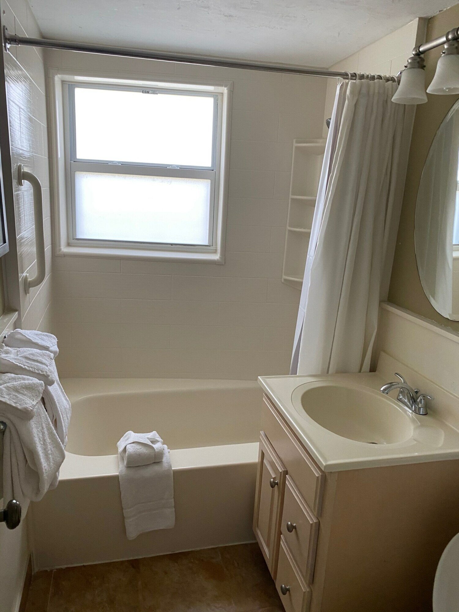 Фото Silver Seas Beach Resort