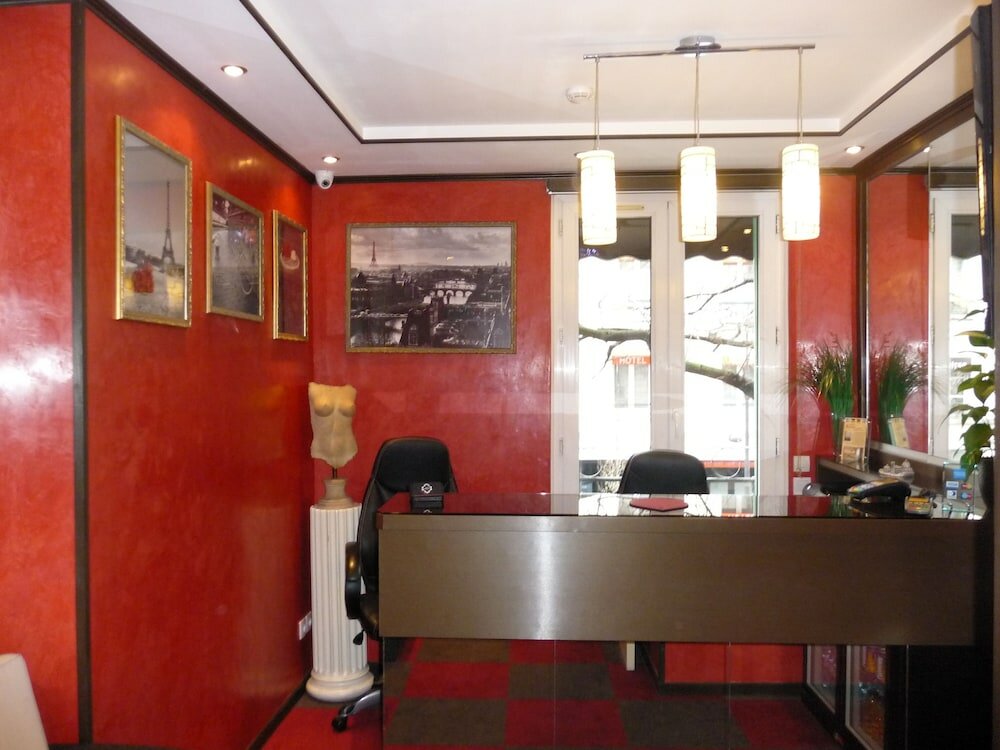 Фото Hotel Des Buttes Chaumont