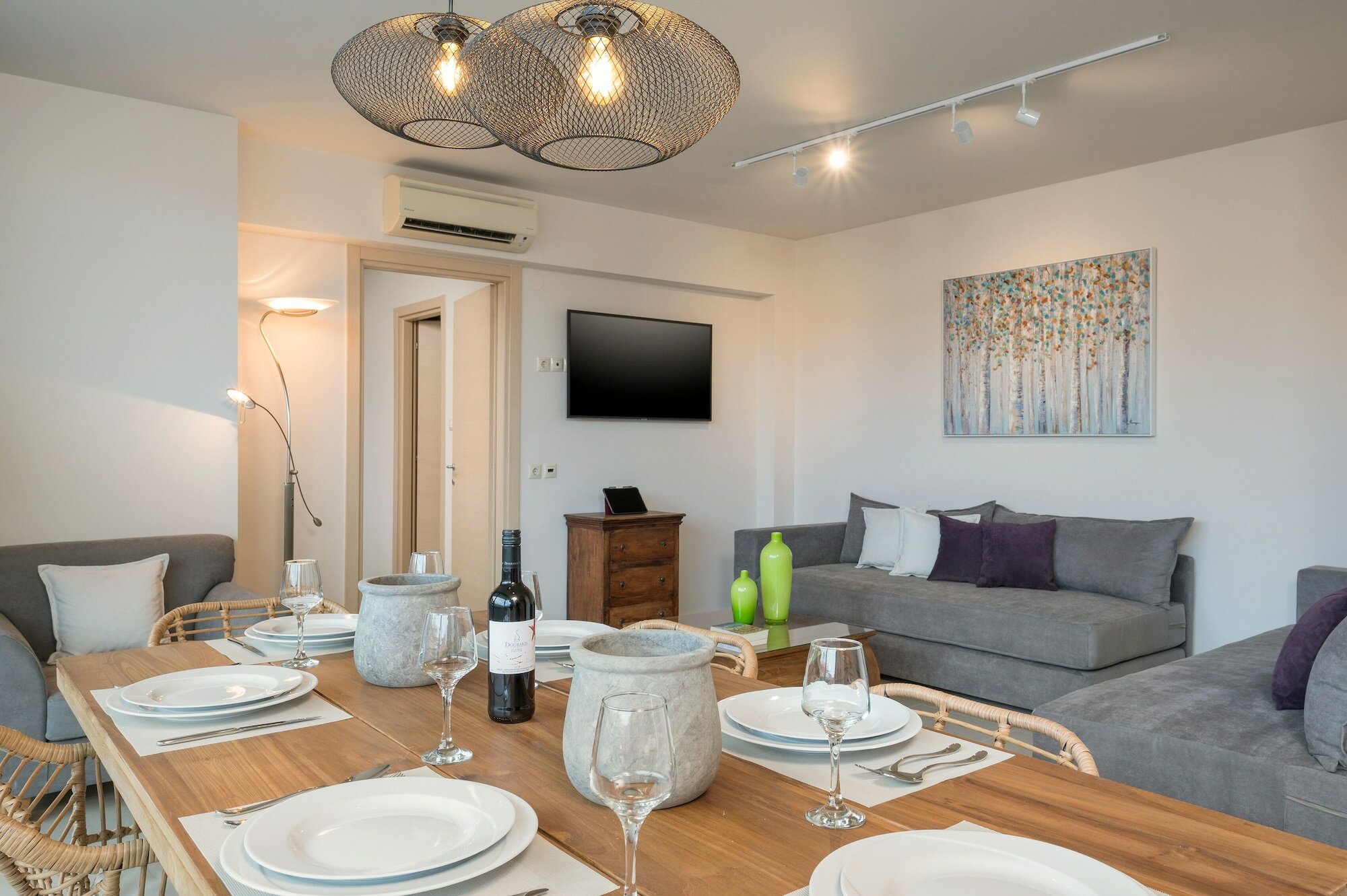 Фото Trianon Luxury Apartments & Suites