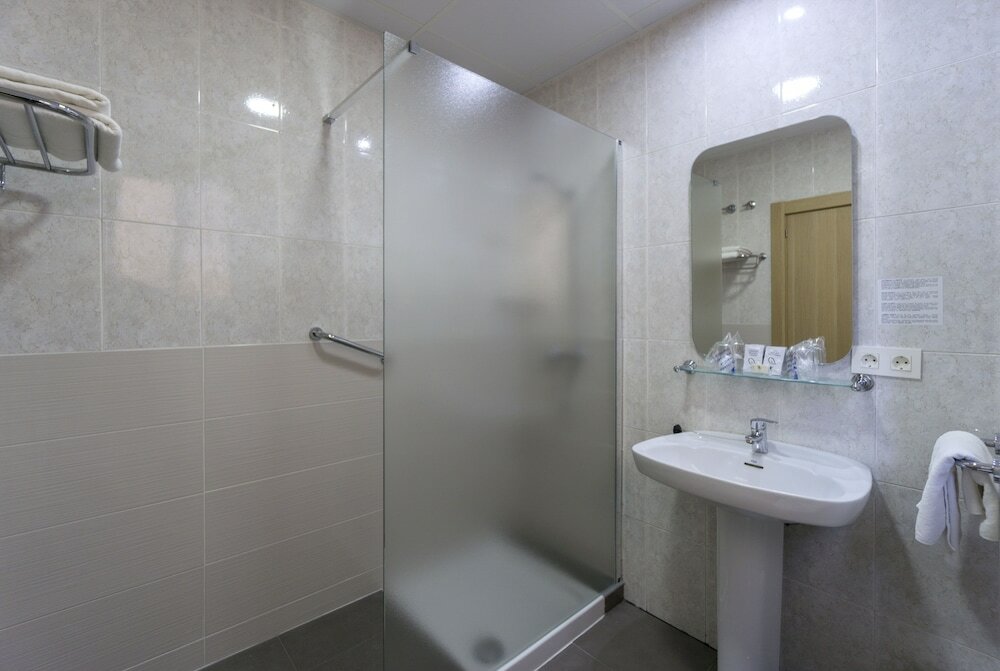 Фото Hotel Sur Málaga