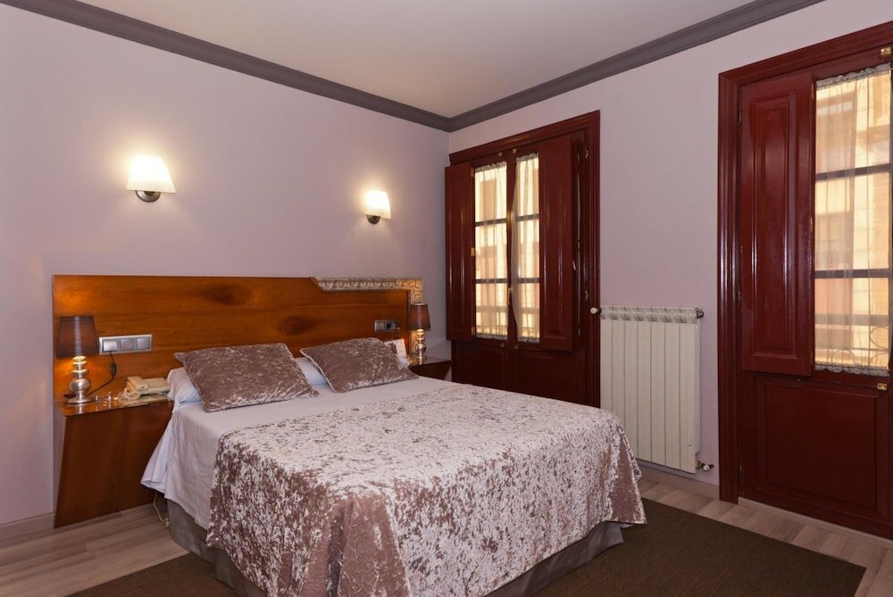 Фото Hotel Vetusta