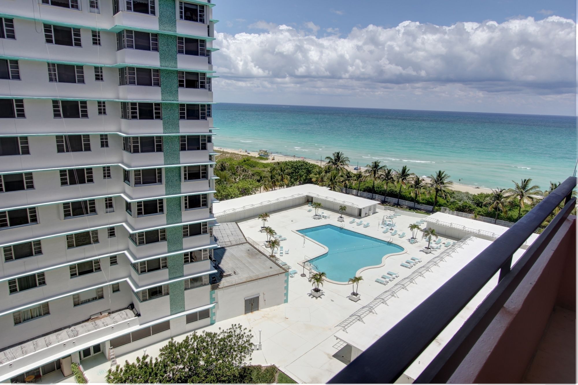 Фото Private Apartments by Vacations On Miami Beach