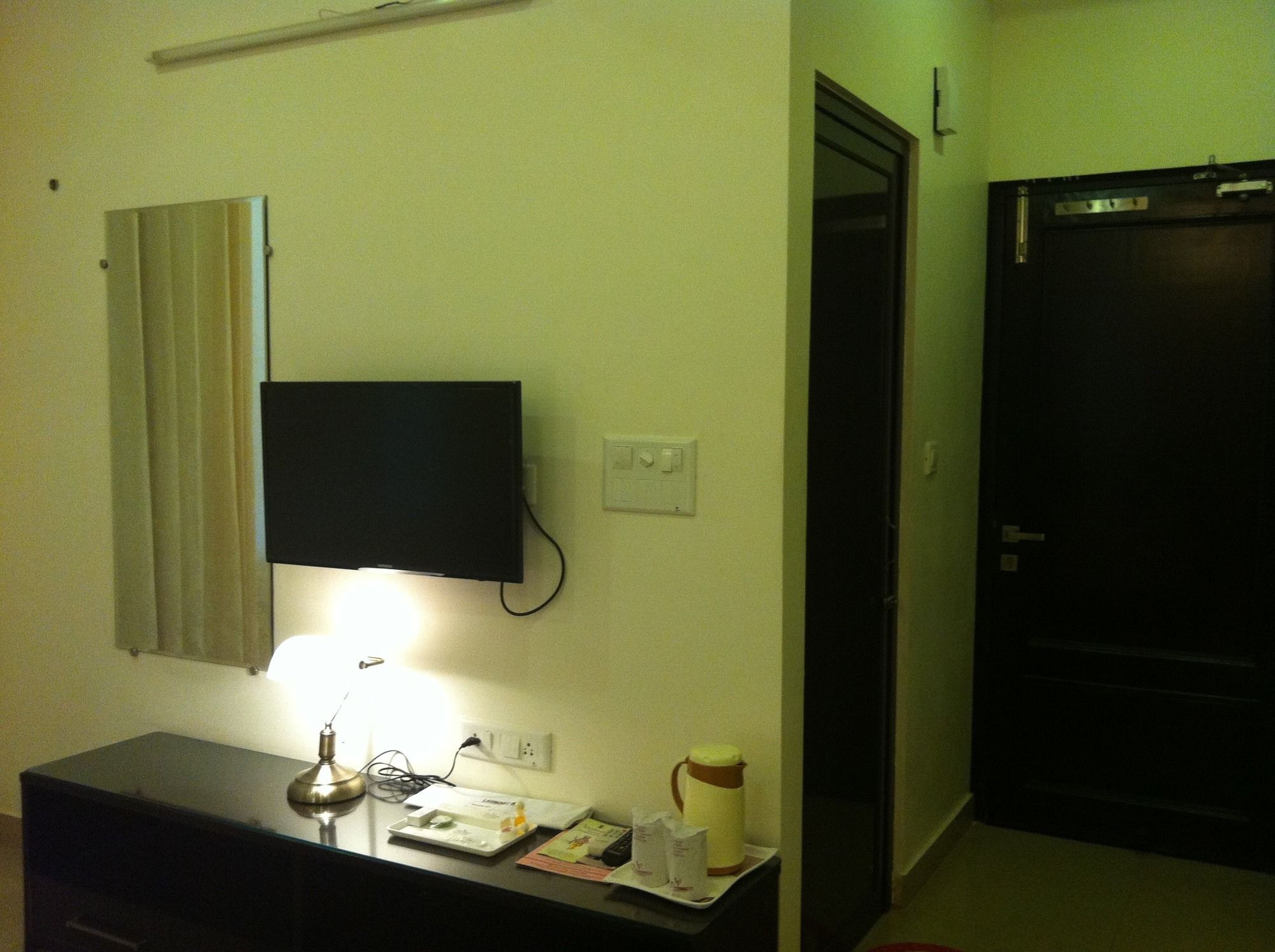 Фото Oyo 782 Hotel Yog Vashishth