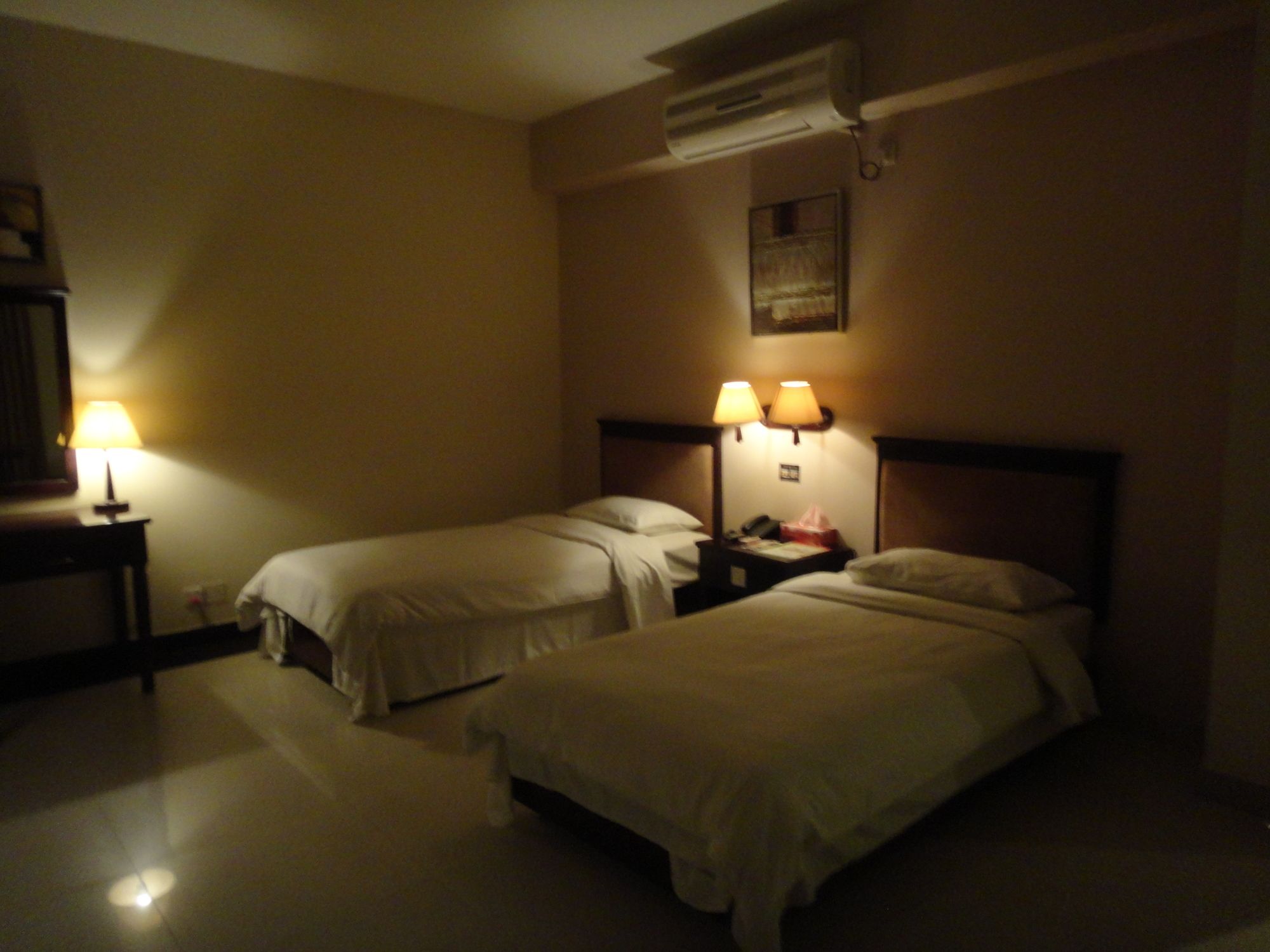 Фото Hotel Nirvana Inn