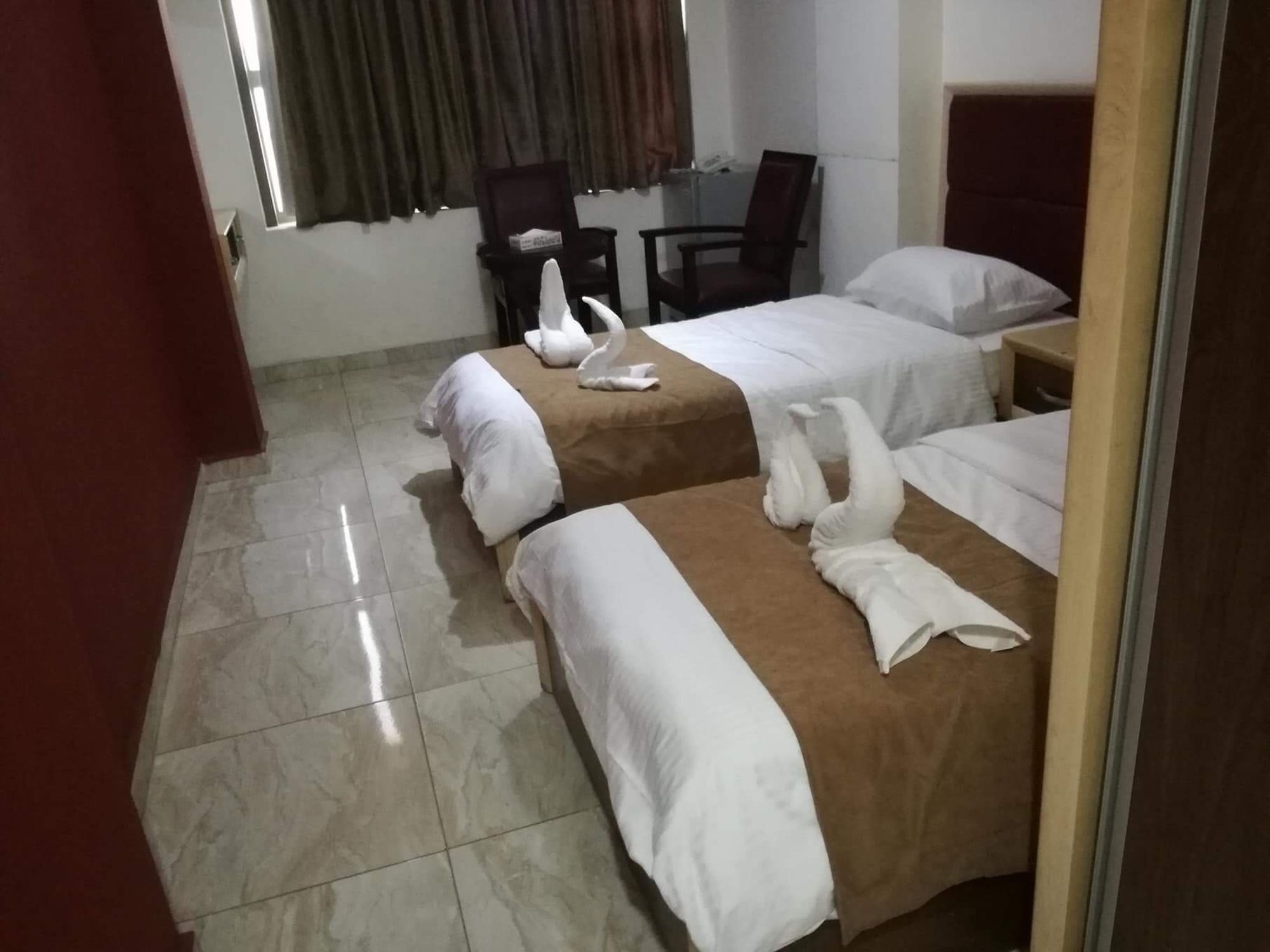 Фото Yacht Hotel Aqaba