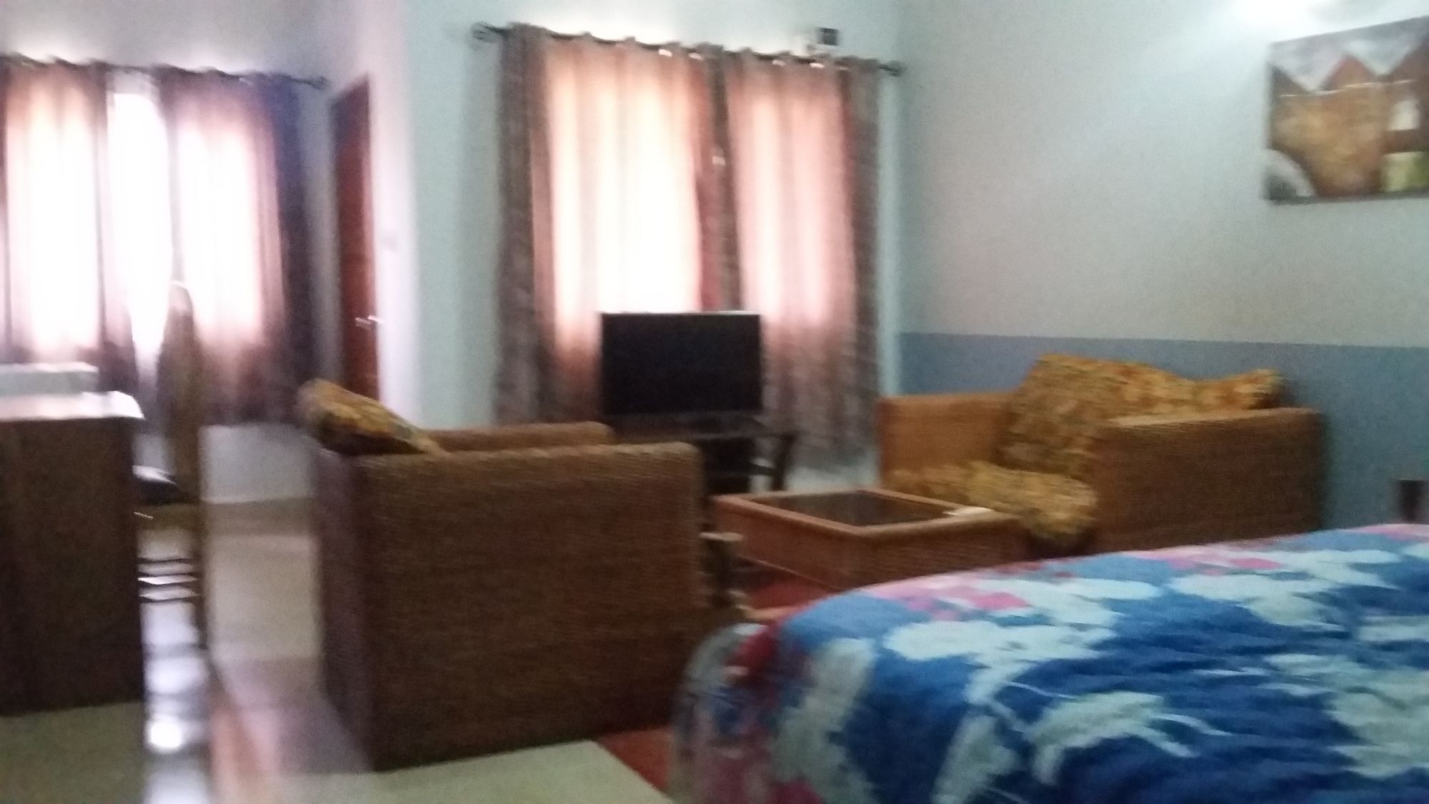 Фото Bella Luxury Hotel