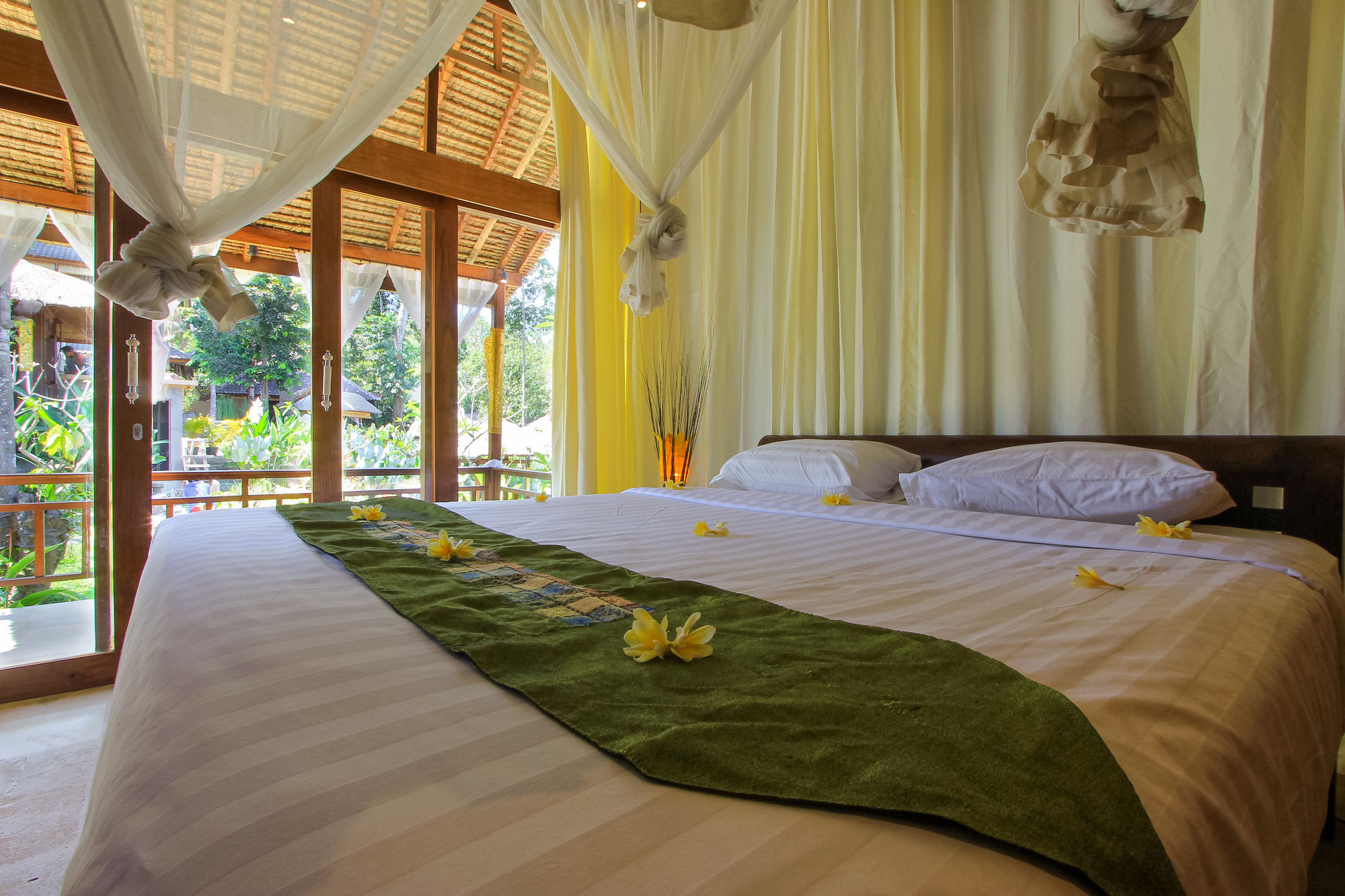 Фото Liyer House