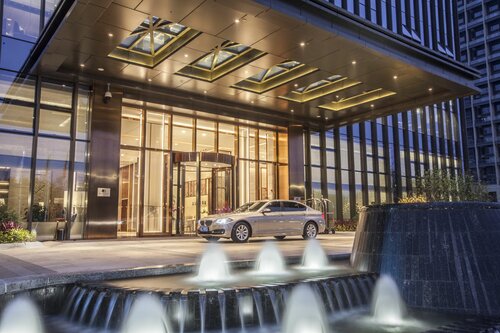 Внешний вид отеля DoubleTree by Hilton Hotel Shenzhen Longhua в Шэньчжэни, фото 2