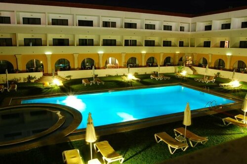 Внешний вид отеля Hotel Dom Fernando в Эворе, фото 2