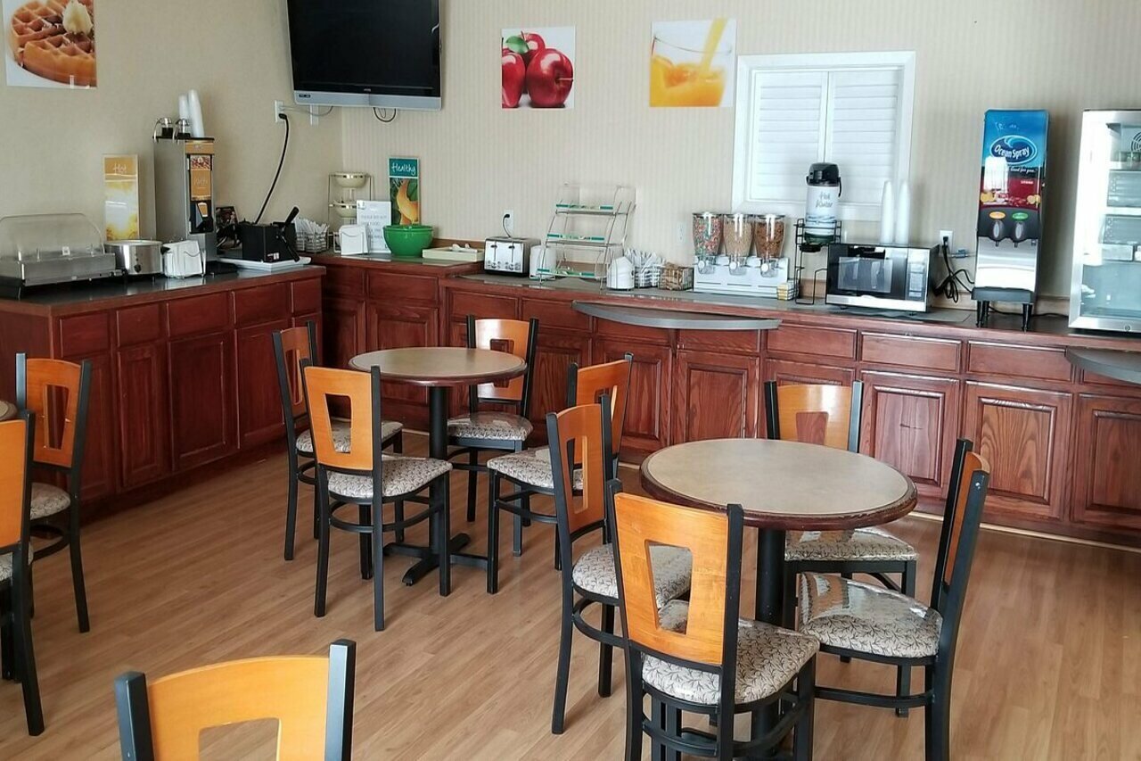 Фото FairBridge Inn & Suites Cleburne