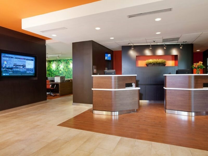 Фото Courtyard by Marriott Baton Rouge Acadian Centre/LSU Area