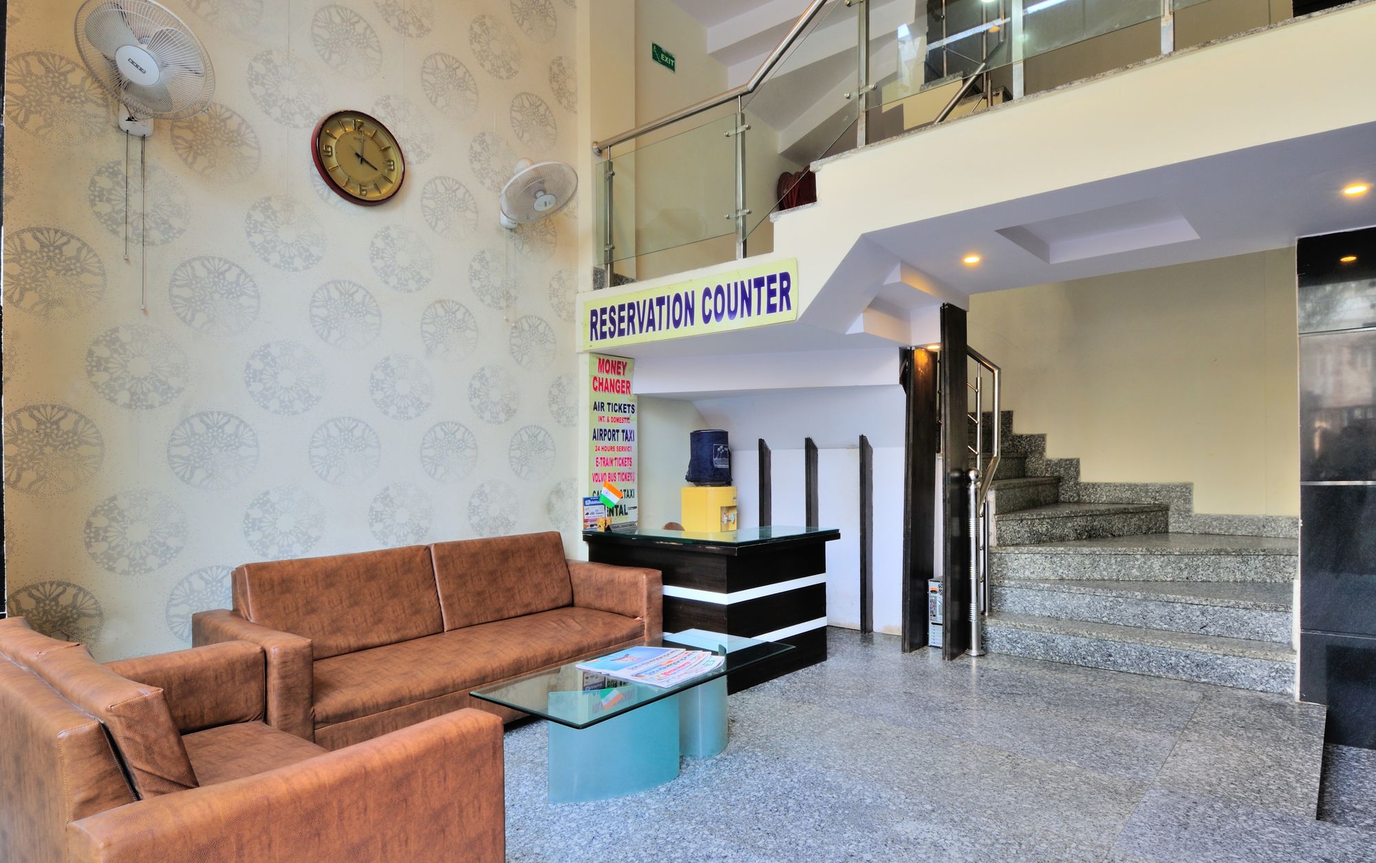 Фото Hotel Gold Star Inn