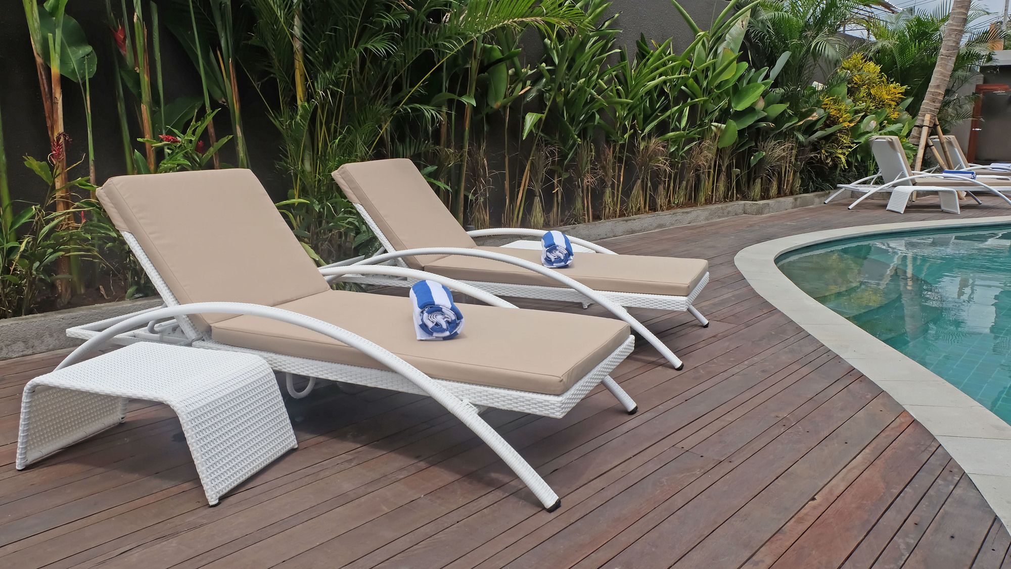 Фото Sense Canggu Beach Hotel