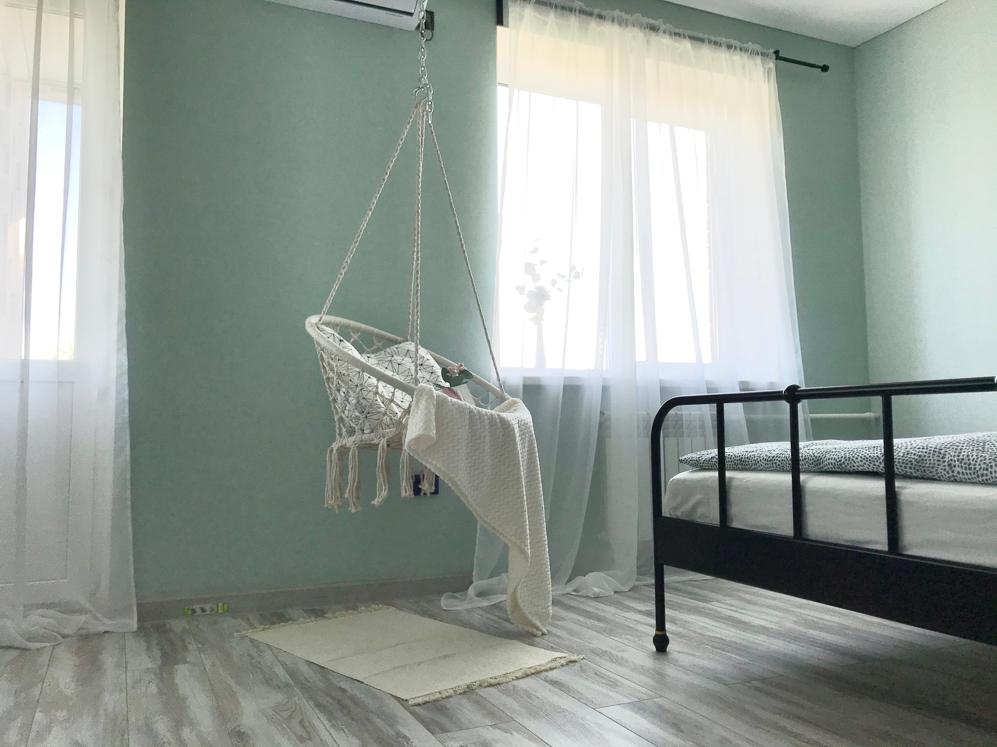 Фото Уютная студия с качелями в Приморском районе