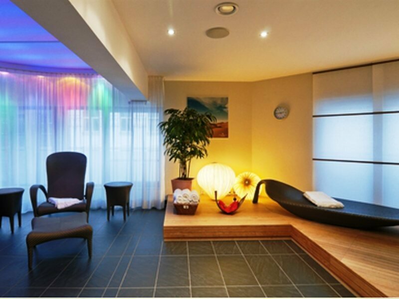 Фото DoubleTree by Hilton Hannover Schweizerhof