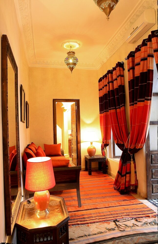 Фото Riad Djemanna